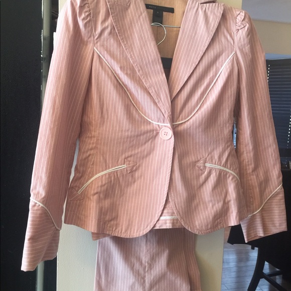 Marc Jacob pink and white pant suit; - Picture 4 of 6